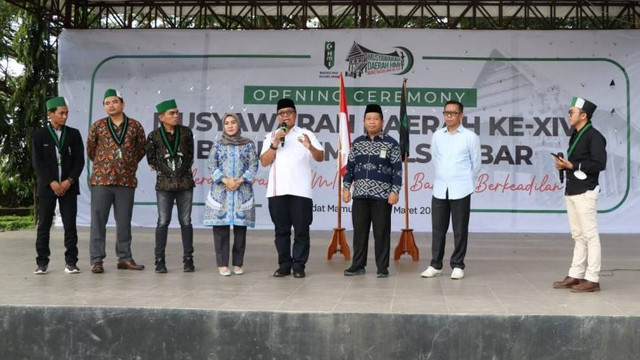 Pembukaan musyawarah daerah HMI Badko Sulselbar XIV di Mamuju. Foto: Humas Pemprov Sulbar