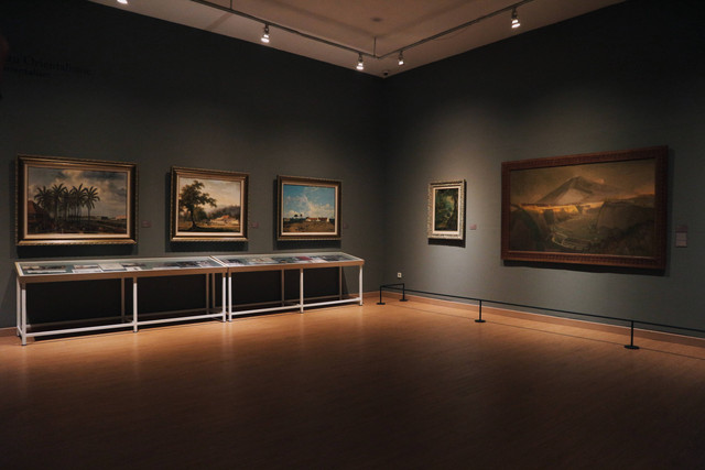 Ilustrasi Museum di Jakarta Timur untuk Wisata Budaya dan Edukasi. Foto: Unsplash/Zalfa Imani.