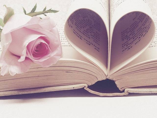 Ilustrasi Gombalan Maut Pertanyaan tentang Cinta. Foto: Pixabay/JessBaileyDesign