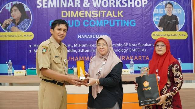 ITS PKU Menggelar Workshop Dimenstalk Perkembangan Teknologi 
Cloud Computing