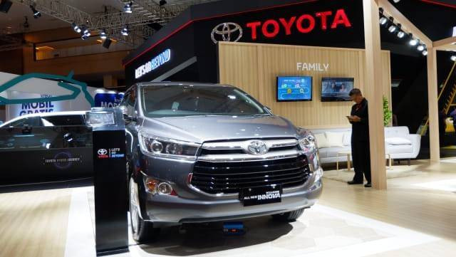 Harga Innova Reborn diesel. . Foto: Aditya Pratama Niagara/kumparan