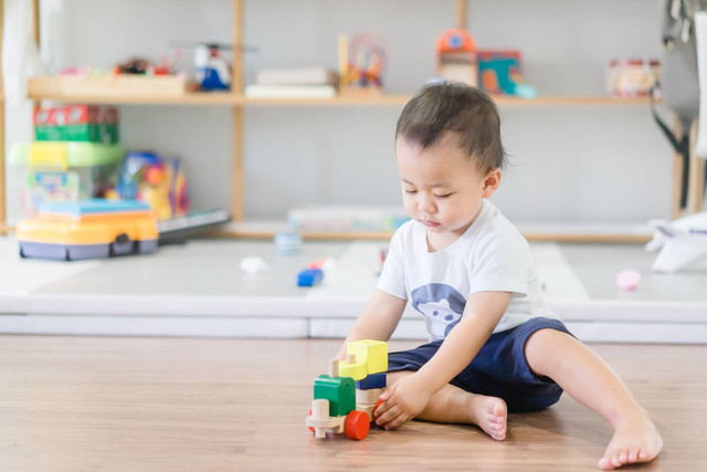 Ilustrasi anak bermain. Foto: MIA Studio/Shutterstock