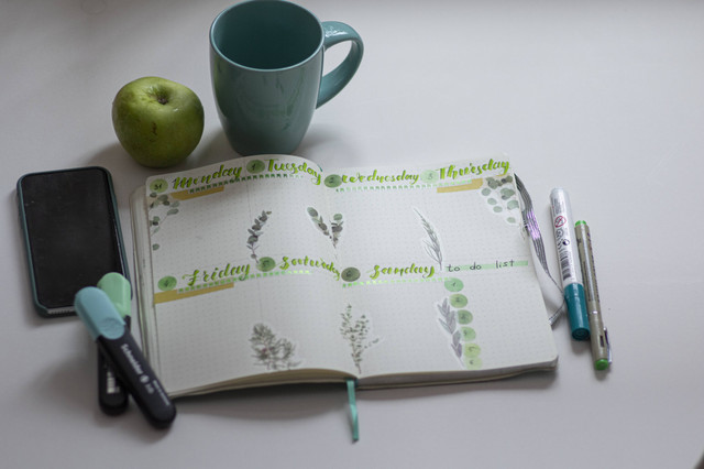 Ilustrasi Kata Bijak Hari Kamis. Foto: Unsplash/Elena Mozhvilo.