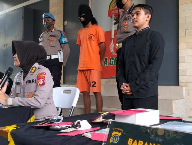 HP, Pelaku mutilasi di Sleman yang dihadirkan saat konferensi pers di Mapolda DIY, Rabu (22/3/2023). Foto: erfanto/Tugu Jogja