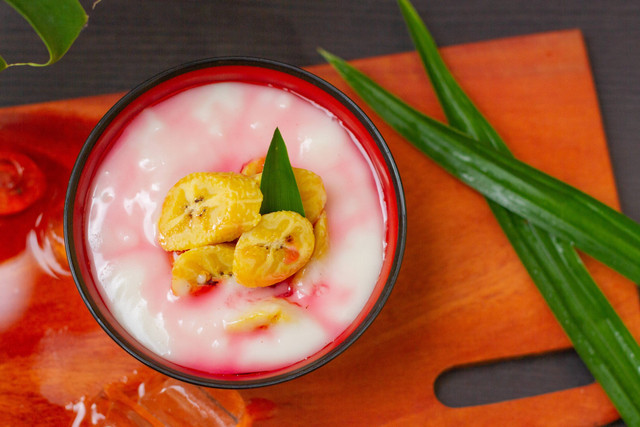 Ilustrasi menu takjil: es palu butung. Foto: Shutterstock