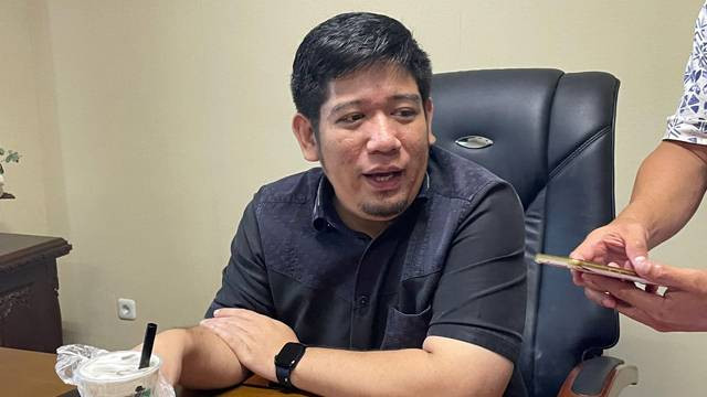 Sekretaris Partai Golkar Sulawesi Utara, Raski Mokodompit