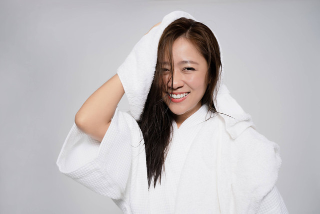 Ilustrasi keramas sebelum puasa. Foto: Shutterstock