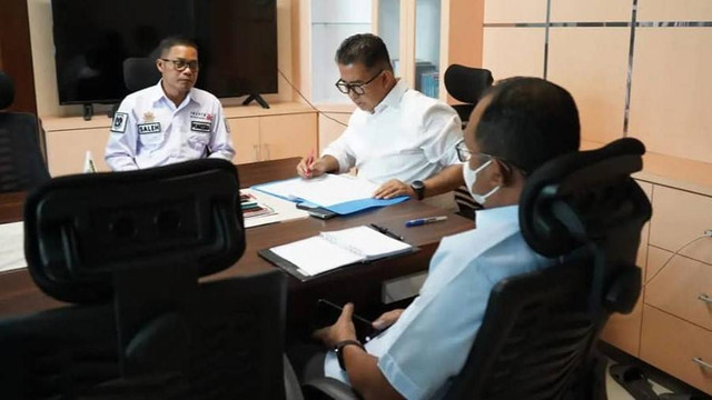 Penjabat Gubernur Sulbar Akmal Malik saat melakukan sidak. Foto: Humas Pemprov Sulbar