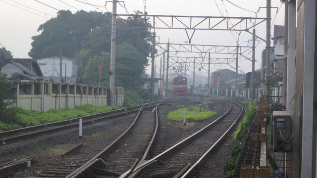 Ilustrasi Rute KRL Klender Baru 2023. Sumber: Unsplash/Fachry.