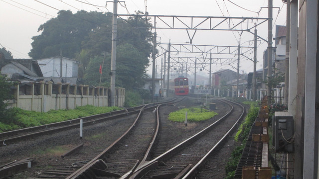 Rute Stasiun KRL Duri 2023 Terupdate. Foto: Unsplash/Fachry Hadid