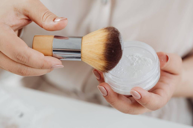 Ilustrasi bedak tabur. Foto: Pexels.com