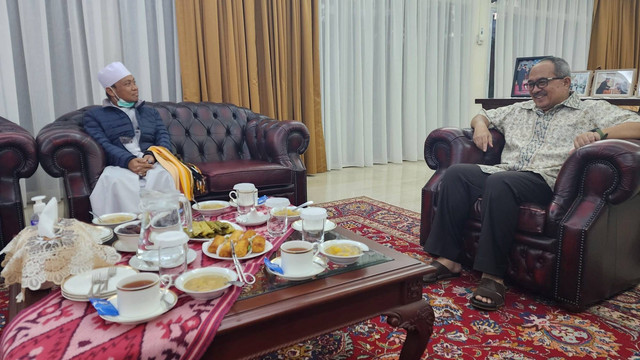 Ustads Das'ad Latif tausiyah di Singapura. Foto: Dok. Istimewa