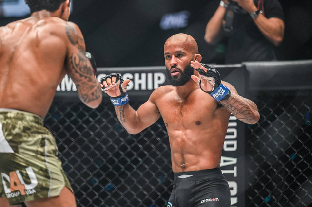 Demetrious Johnson siap mepertaruhkan gelar Juara Dunia saat menghadapi Adriano Moraes di ONE Fight Night 10 pada 6 Mei 2023. (ONE Championship)