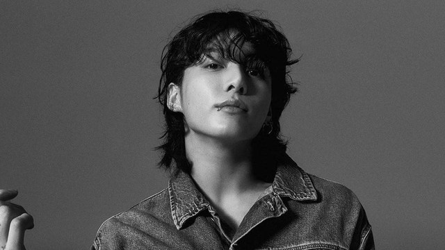 Jungkook BTS jadi global ambassador untuk Calvin Klein. Foto: Instagram/@calvinklein