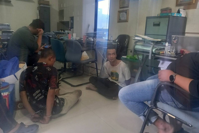 Dua pembunuh sopir taksi online di Tol Jagorawi ditangkap. Foto: Dok. Istimewa