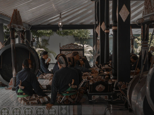 Foto ilustrasi suku-suku di pulau Jawa, sumber: Unsplash, fotografer: Reidika Haris