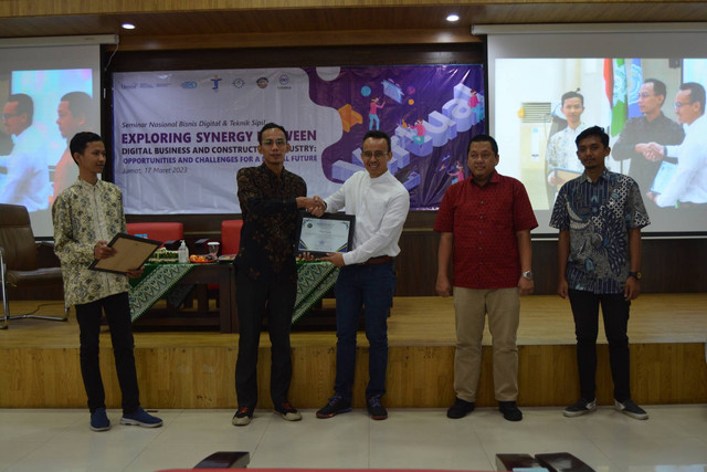 Kaprodi Bisnis Digital dengan Pemateri Preva Dimas