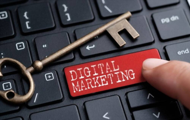 Ilustrasi digital marketing foto : dok.shutterstock