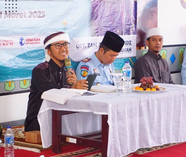 Kegiatan Pengajian dengan Tokoh Agama