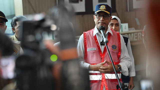 Menteri Perhubungan Budi Karya Sumadi saat meninjau Pelabuhan Merak. Dok: Kemenhub RI