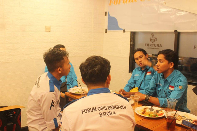 Dialog dalam Rangka Menjalin Kolaborasi antara Forum Osis Bengkulu dan Onschool Indonesia