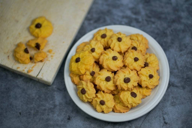 Kue Semprit Susu. Foto: Shutterstock