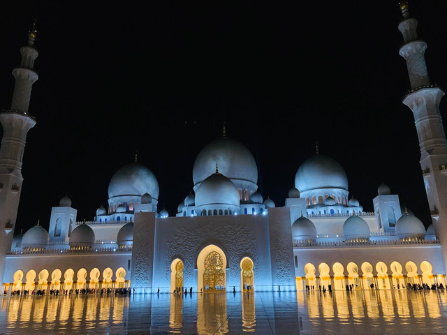 Ilustrasi Cara Sholat Itikaf (Foto: Mohammad Wasim | Unsplash.com)