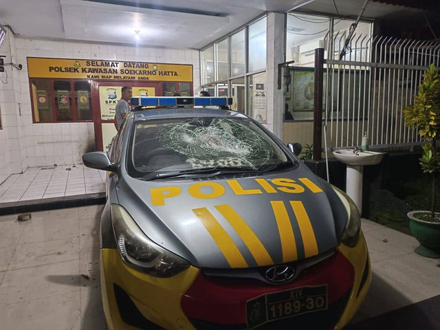 Kantor polisi dan pos polantas di Kota Makassar diserang OTK. Foto: Dok. Istimewa