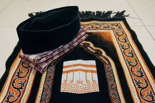 Ilustrasi Hukum Puasa Tapi Tidak Sholat Foto:Unsplash