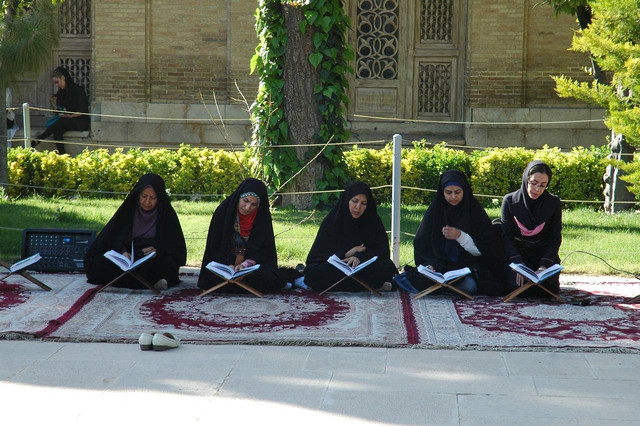 Ilustrasi apakah wanita haid boleh itikaf, foto: Pixabay