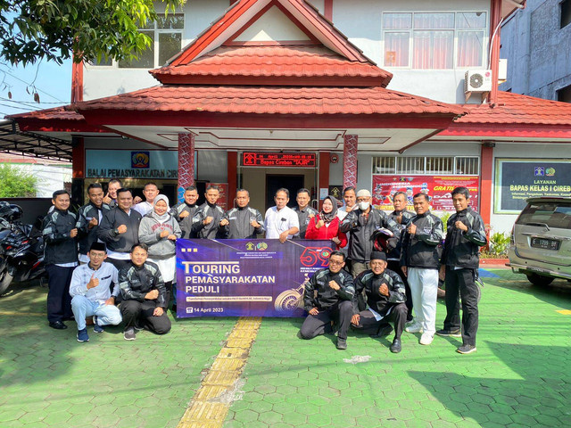 Rombongan Touring Peduli Pemasyarakatan Bapas Cirebon, sebelum berangkat menuju lokasi
