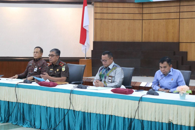 Kejati memberikan penyuluhan hukum ke Bank Kalbar. Foto: Dok. Istimewa