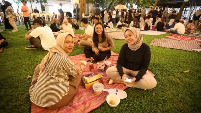 #SekantorBukber di Taman Komunitas kumparan. Foto: kumparan