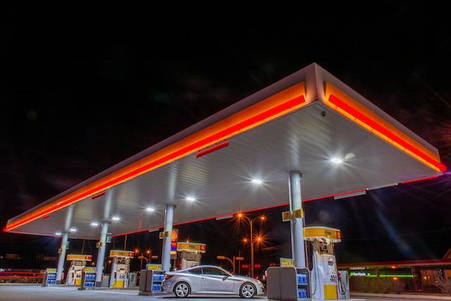 Ilustrasi rest area KM 19. Unsplash/Jean-christophe Gougeon
