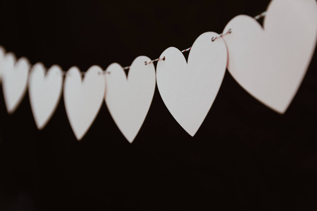 Ilustrasi Cara Agar Cowok Tidak Cuek. Foto: dok. Kelly Sikkema (Unsplash)