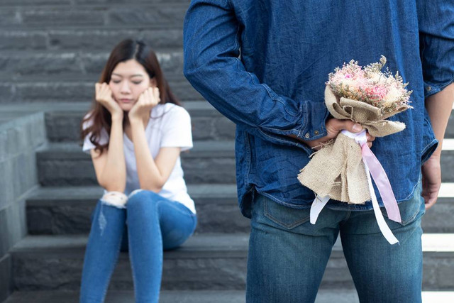 Ilustrasi cinta ditolak gebetan. Foto: Shutterstock