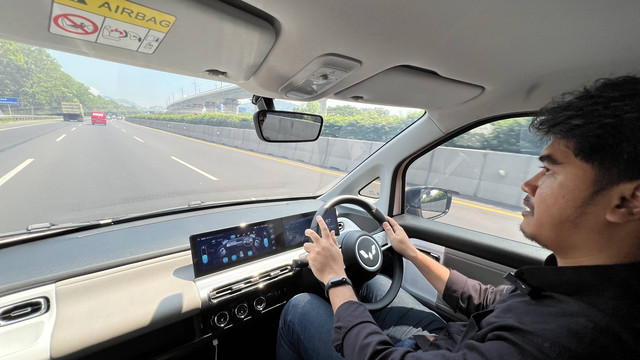 Mudik dengan Wuling Air ev Foto: Rizki Fajar Novanto/kumparan