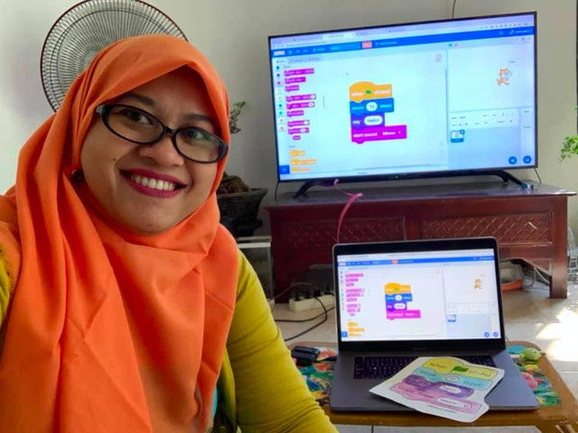 Heni Prasetyorini, founder sekaligus CEO Heztek Coding. Foto-foto: Dok. Pribadi