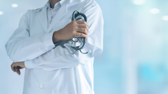 Ilustrasi dokter. Foto: PopTika/Shutterstock