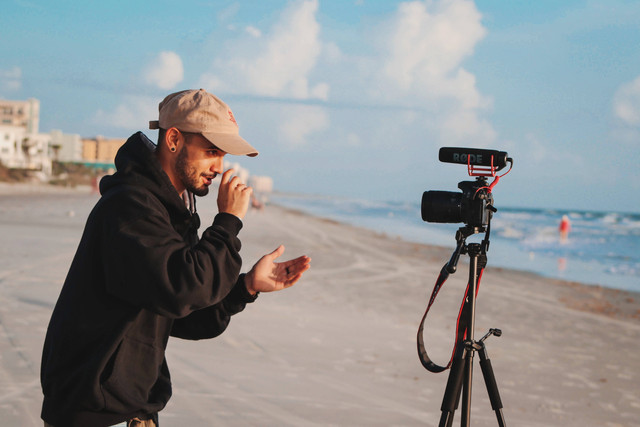 Cara Daftar TikTok Affiliate, Foto: Unsplash/Aqviews.