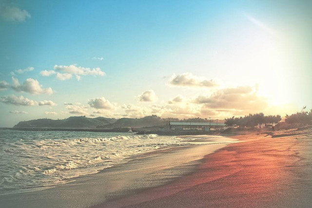 Ilustrasi Pantai Sadranan Sumber www.unsplash.com