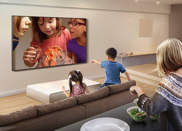Ilustrasi cara nonton Youtube di TV digital. Foto: Samsung. 