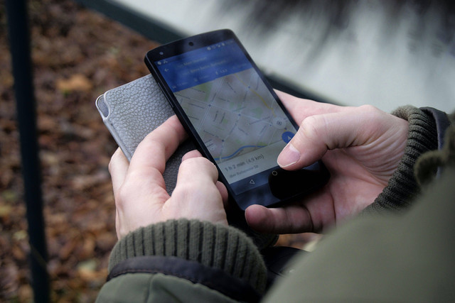 ilustrasi gambar cara mencari jalan di Google Map. foto: pexels.com