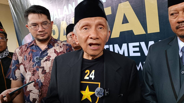 Ketua Majelis Syuro Partai Ummat Amien Rais usai syawalan dan Rakerwil Partai Ummat DIY di Tajem, Kabupaten Sleman, Sabtu (29/4). Foto: Arfiansyah Panji/kumparan