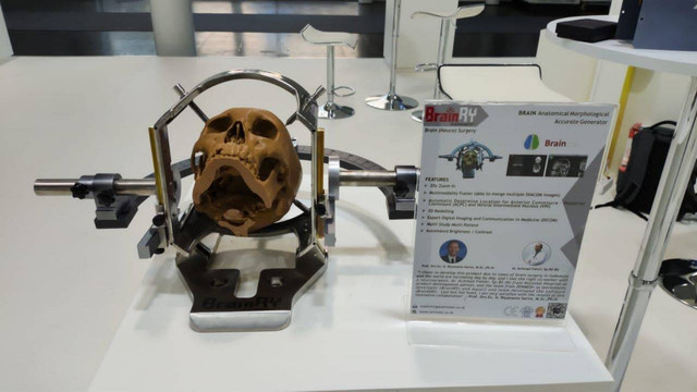Produk dari BrainRY dan BrainNAV yang dikembangkan tim peneliti ITS saat dipamerkan pada Hannover Messe 2023 di Jerman.