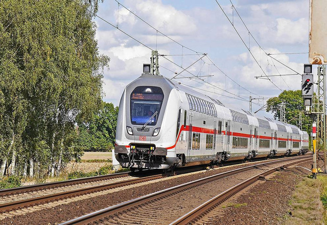 Ilustrasi jadwal KRL Palur 2023. Sumber: www.pexels.com