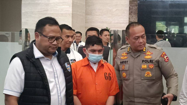 APH ditetapkan tersangka atas komentar 'halalkan darah Muhamadiyah'. Foto: Thomas Bosco/kumparan