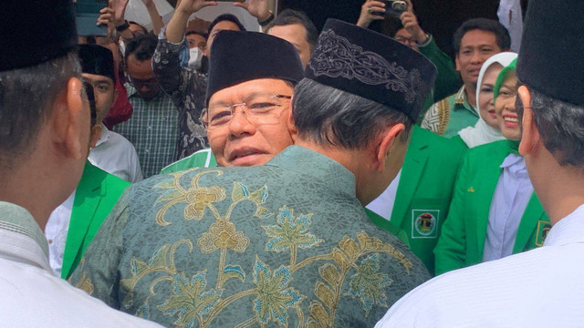 Ketua Dewan Pertimbangan Presiden (Watimpres) Wiranto sambangi Kantor DPP PPP, Senin (1/5/2023). Foto: Luthfi Humam/kumparan