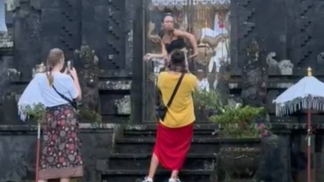 3 WN Rusia dinilai berperilaku tak sopan di Pura Besakih, Bali. Foto: Dok. Istimewa