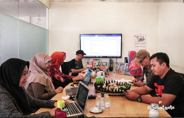 Sebagian Admin New Chapter Berkumpul di Bandung (Foto Sokat)